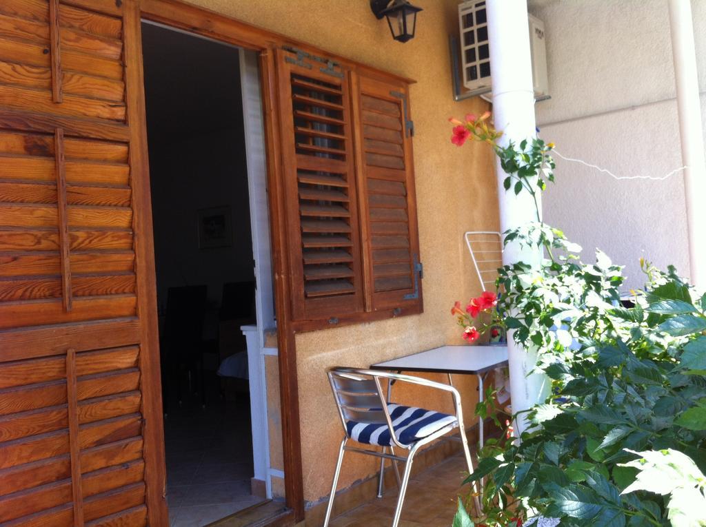 Eco-Apartments With Nice Garden Baška Voda Zimmer foto